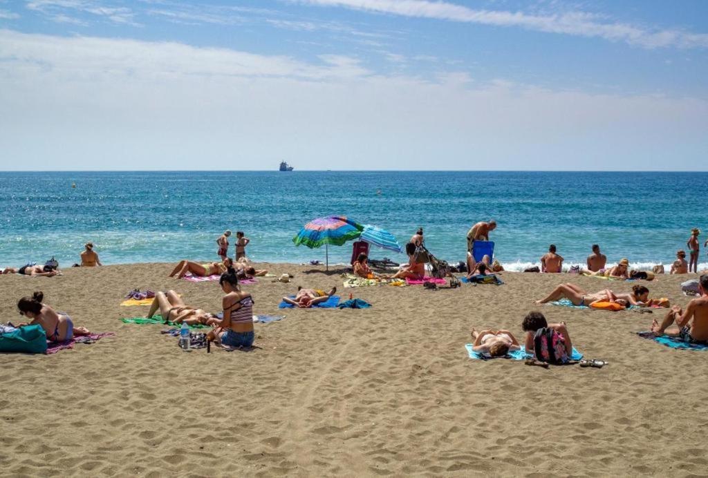 Apartamento El Dorado Cerca Del Mar Málaga Kültér fotó